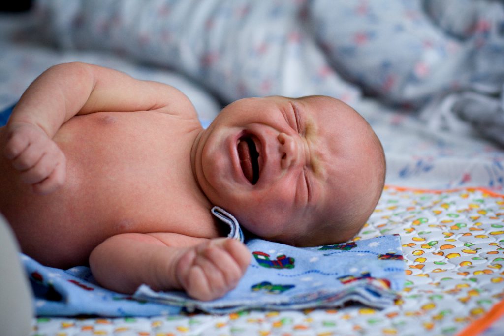 pezzi bianchi nella cacca neonato
